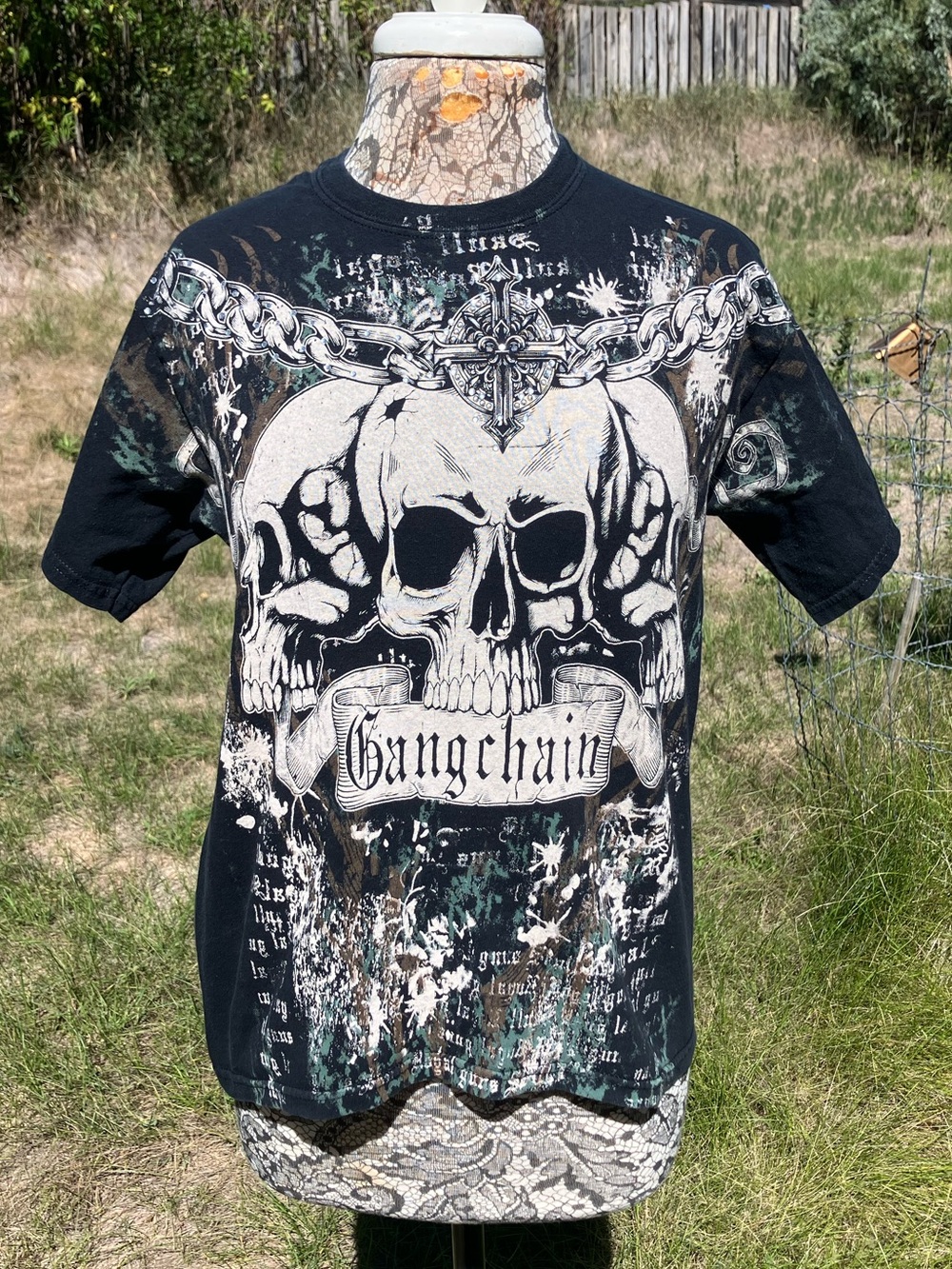 Gildan Black Graphic Skull & Chain Short Sleeve Tee
